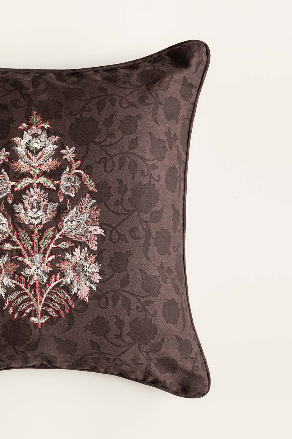 Kashida T-200 Square Cushion Cover