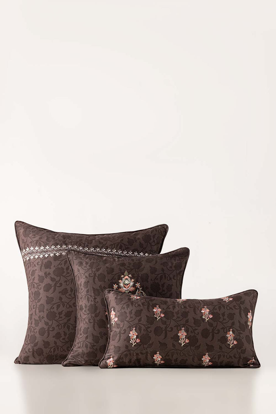Kashida T-200 Square Cushion Cover