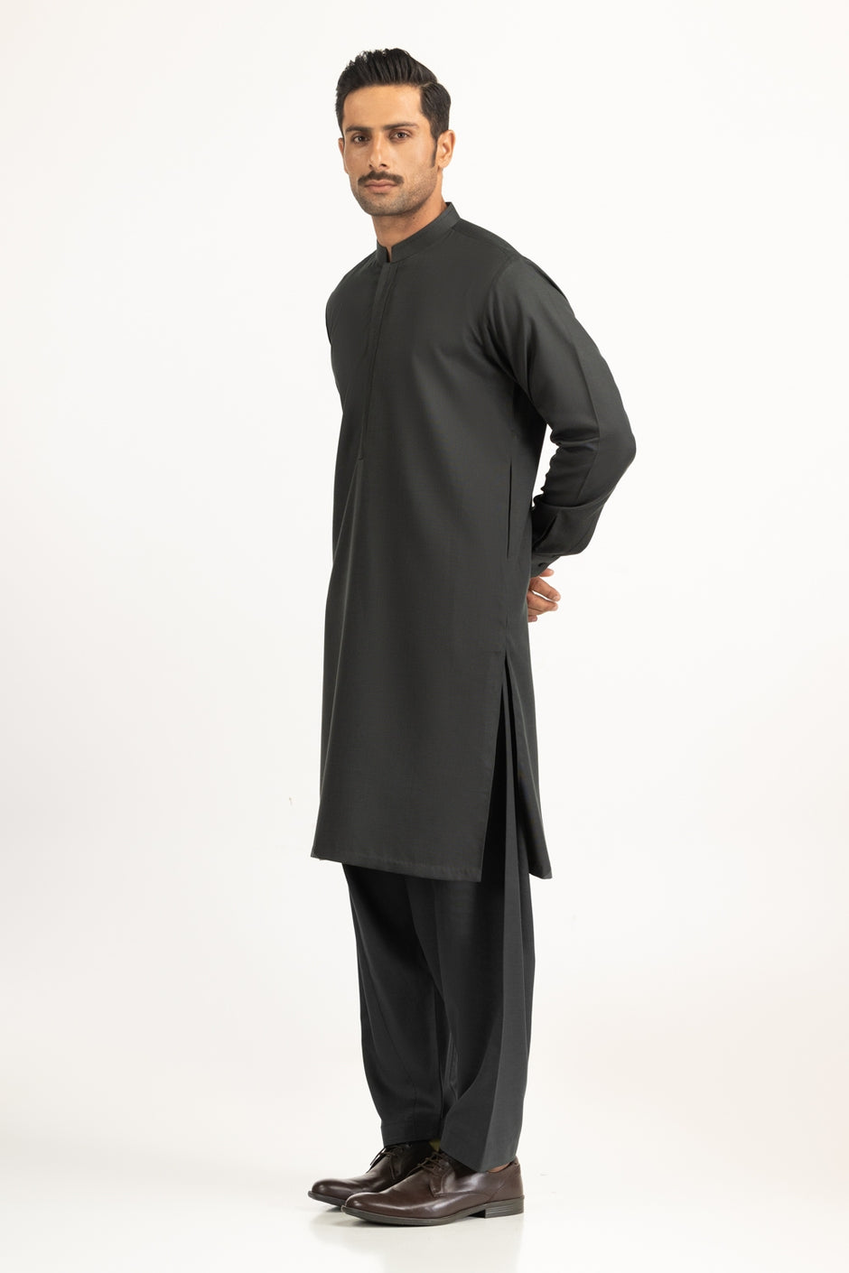 Regular Fit Styling Suits