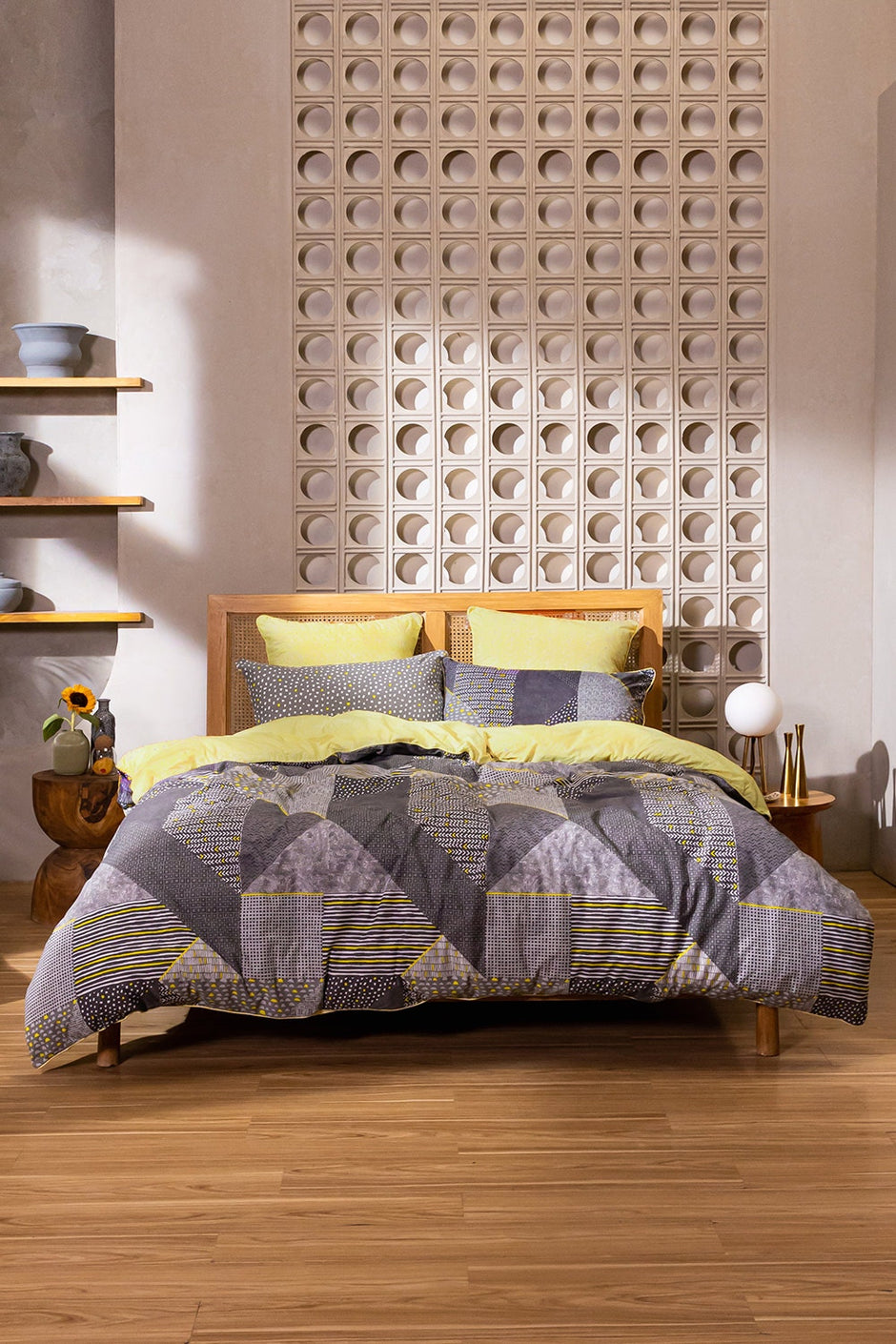 Neo Abstract T-150 Quilt Cover Set