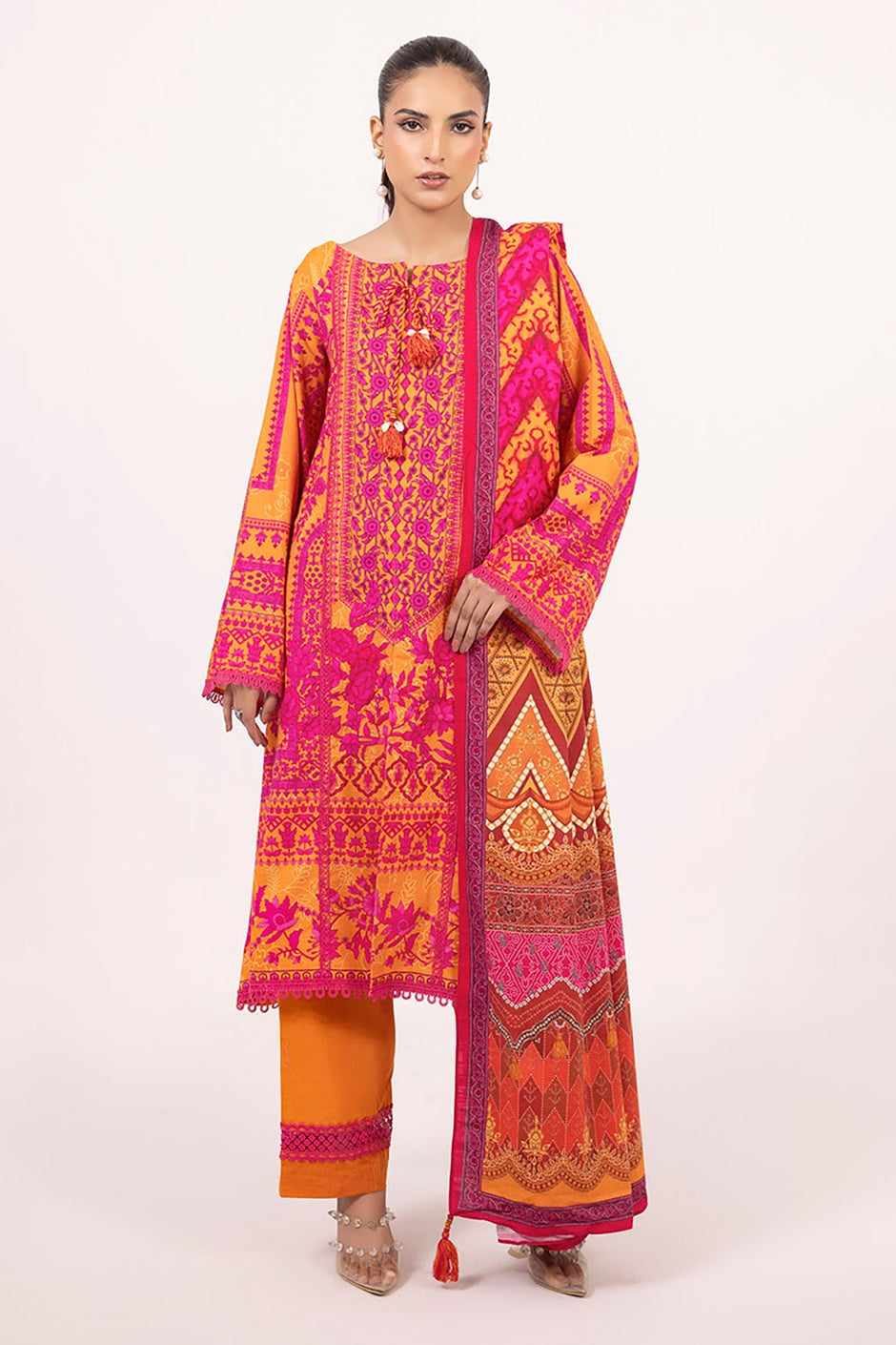 3 Piece Unstitched Printed Khaddar Suit K-52025