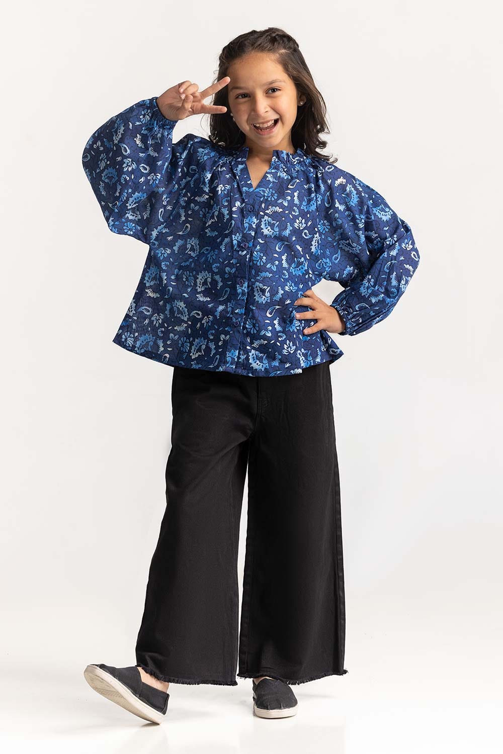 Round Neck Shirt JG-BLS-SS24-013