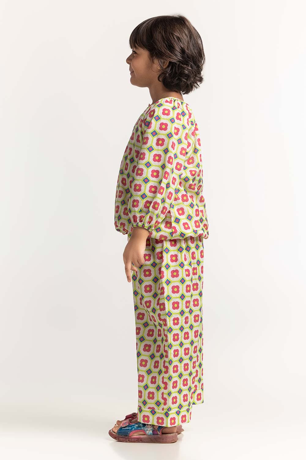 Round V Cut-Neck TG-BLS-SS24-306