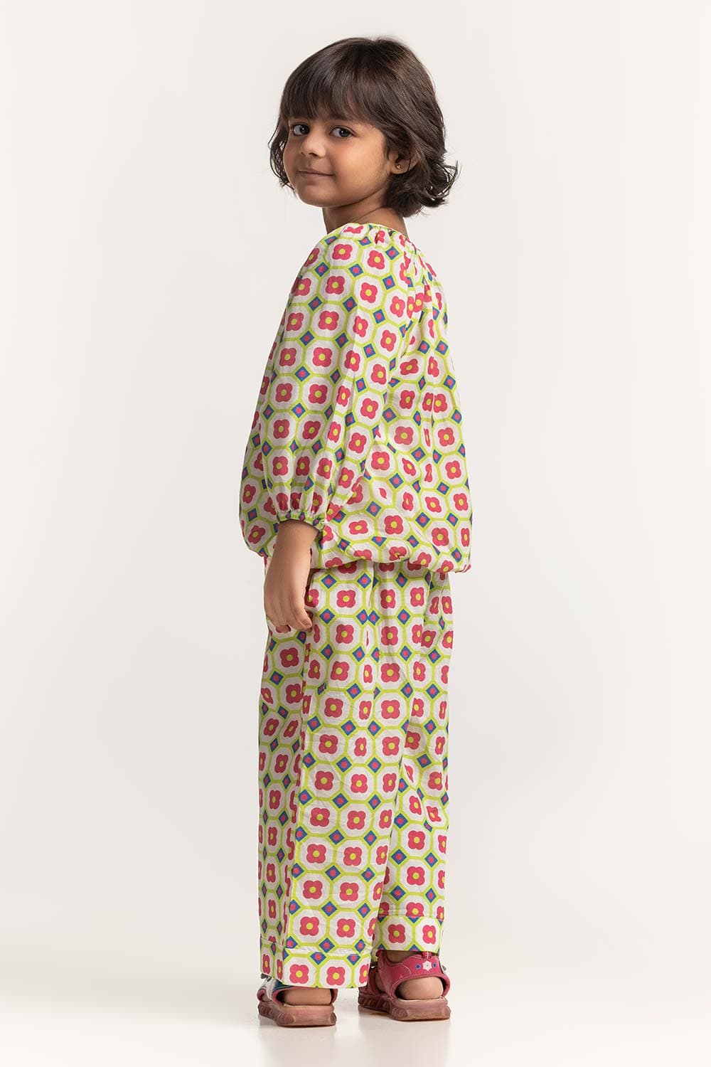 Round V Cut-Neck TG-BLS-SS24-306