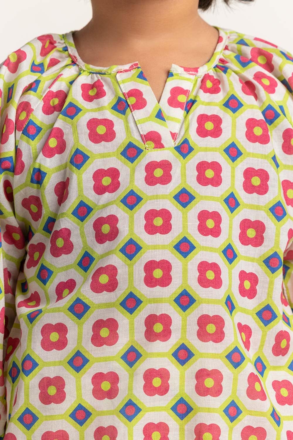 Round V Cut-Neck TG-BLS-SS24-306