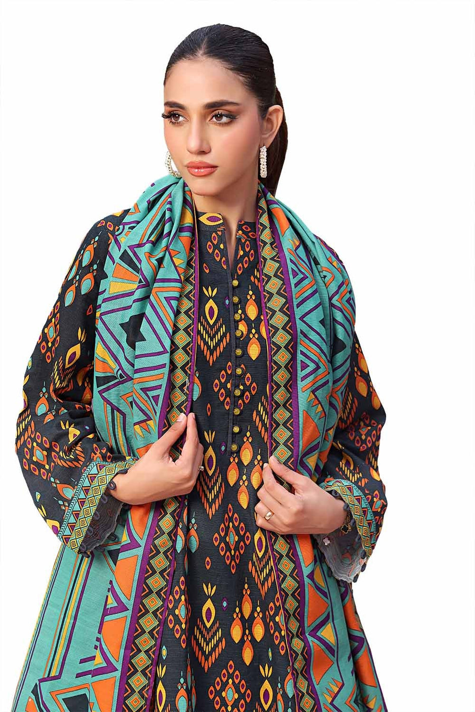 3 Piece Unstitched Printed Khaddar Suit
