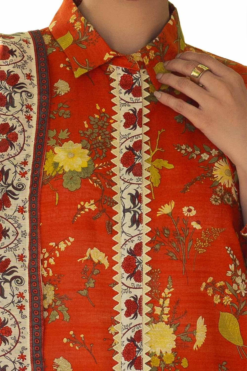 3 Piece Unstitched Printed Khaddar Suit