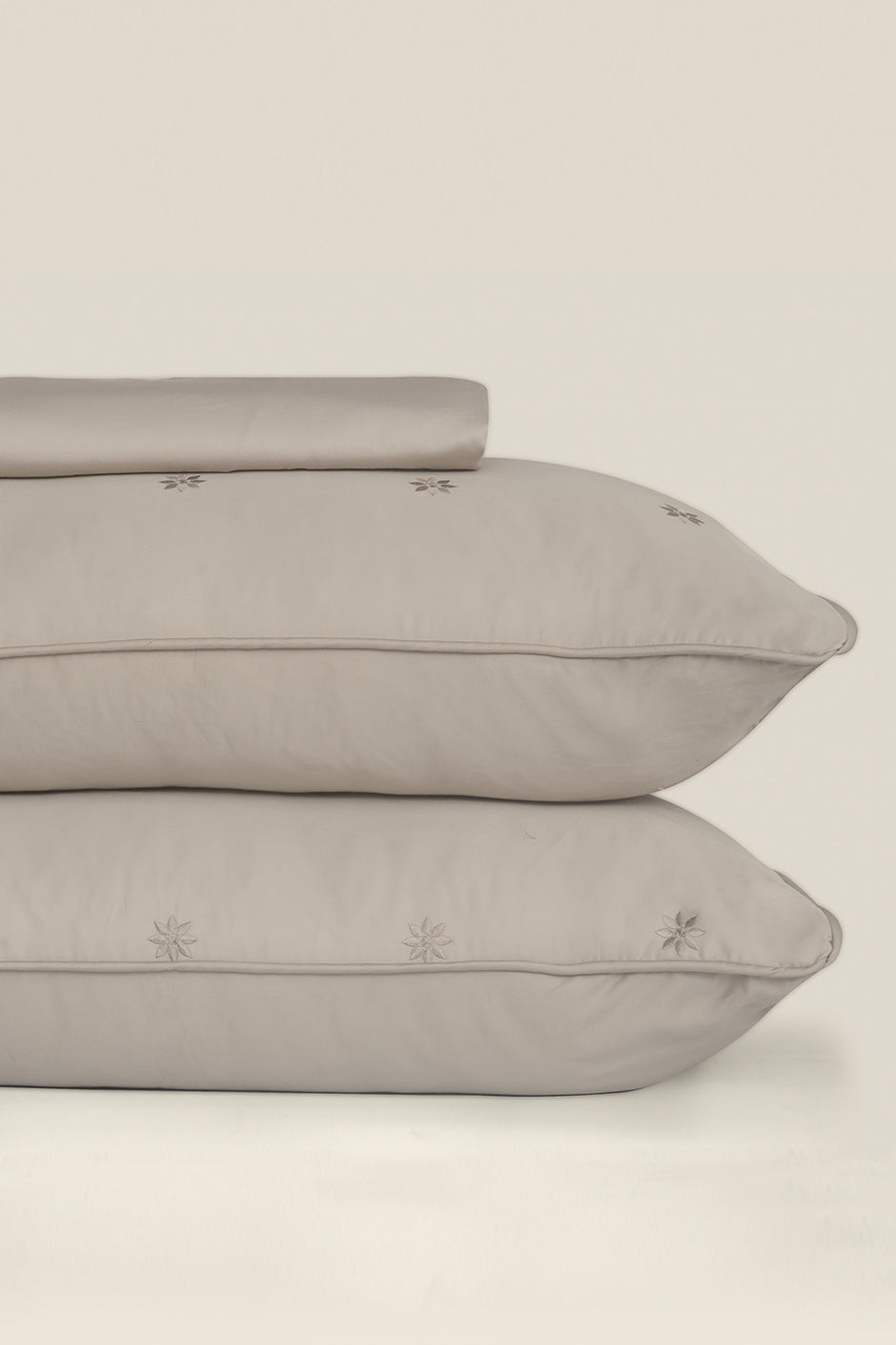 Sepia Tint T-400 Embroidered Bed Sheet Set