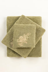 Tendril Combed 3Pc Embroidered towel set