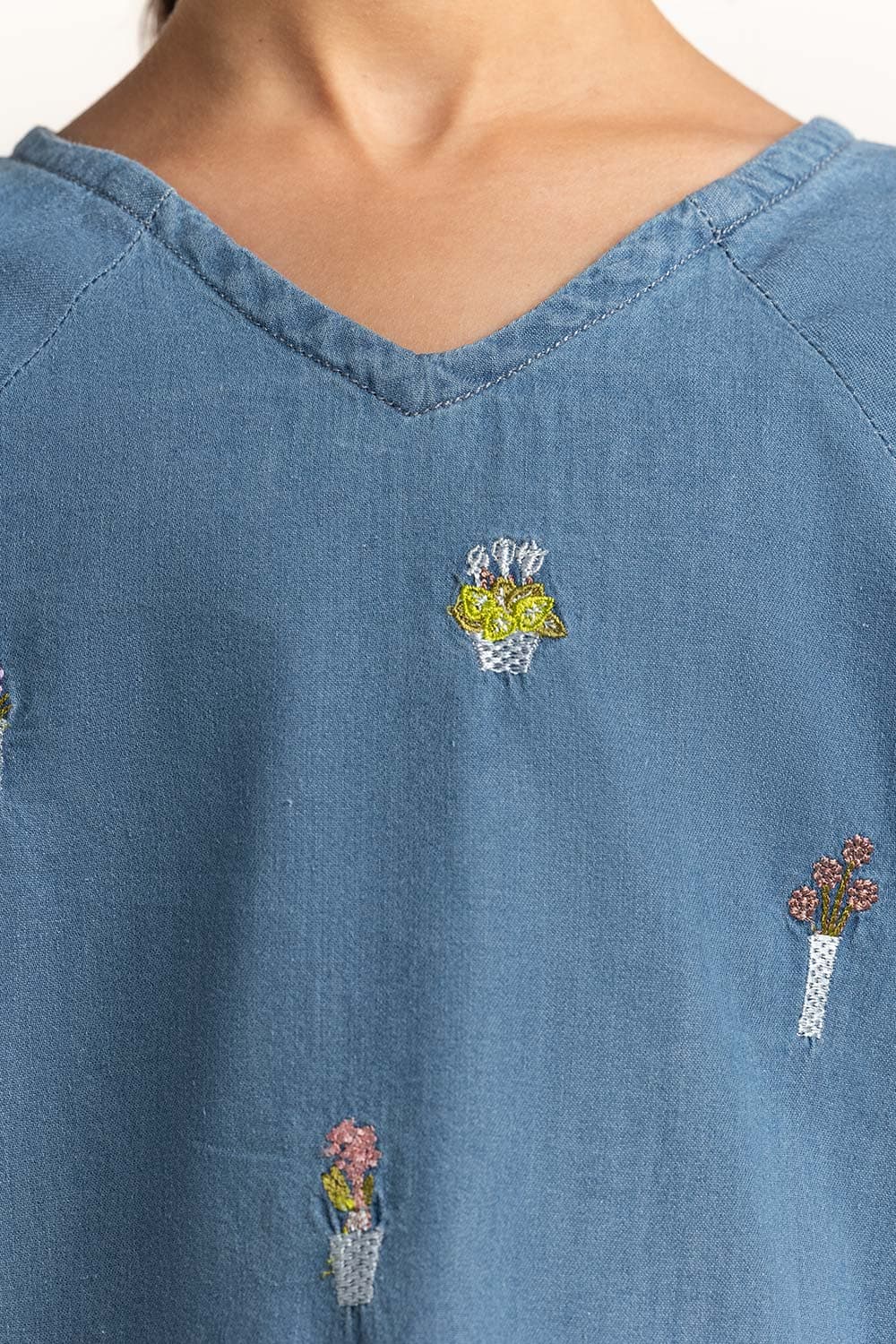 V-Neck JG-BLS-SS24-028