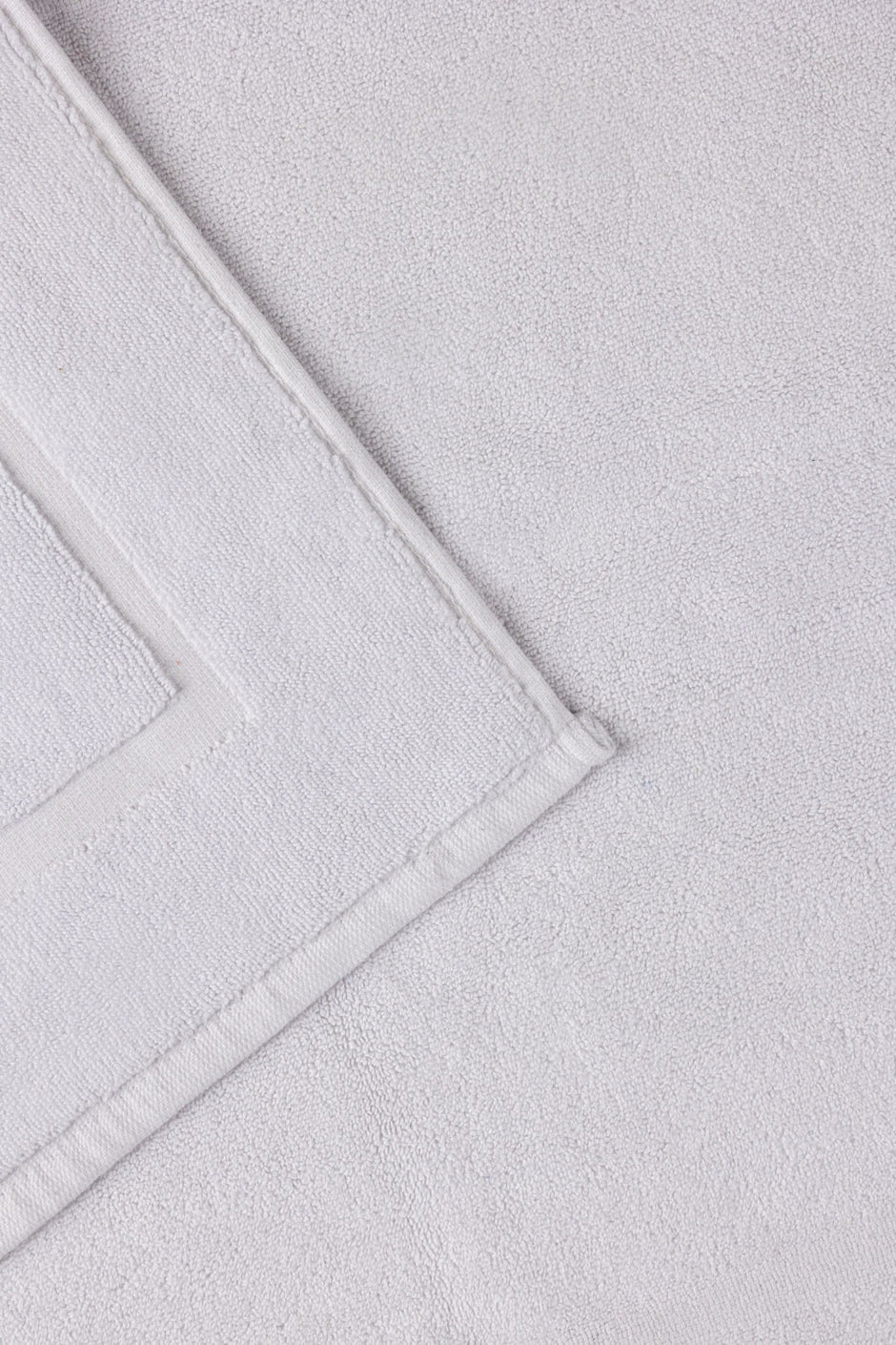 SS25-White Terry Bath Mat