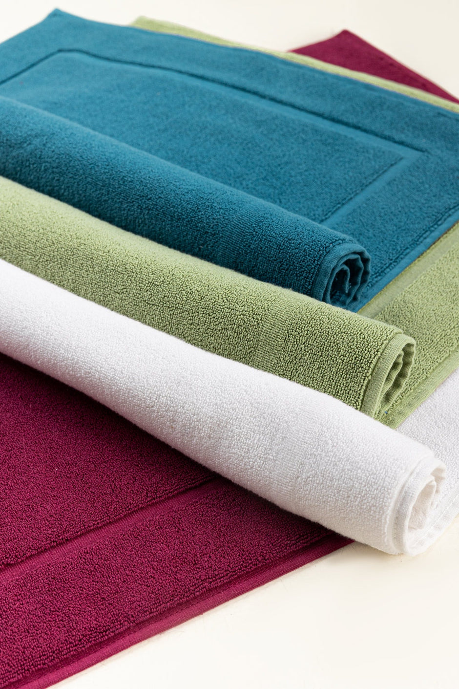 SS25-White Terry Bath Mat
