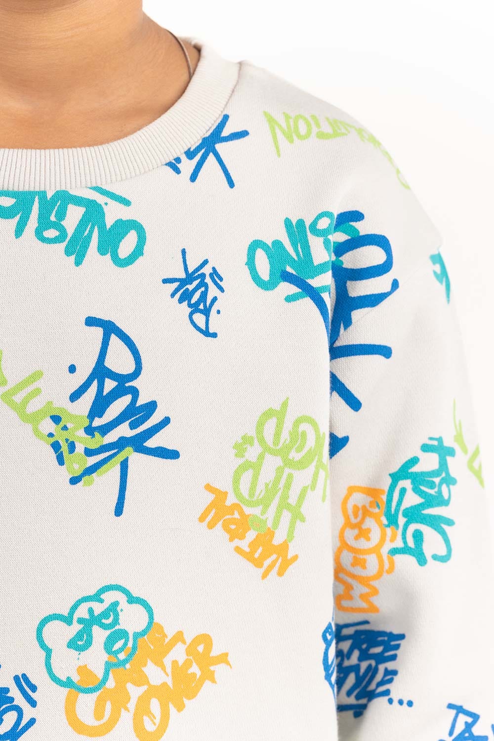 Junior Boy White Sweatshirt 224-312-068