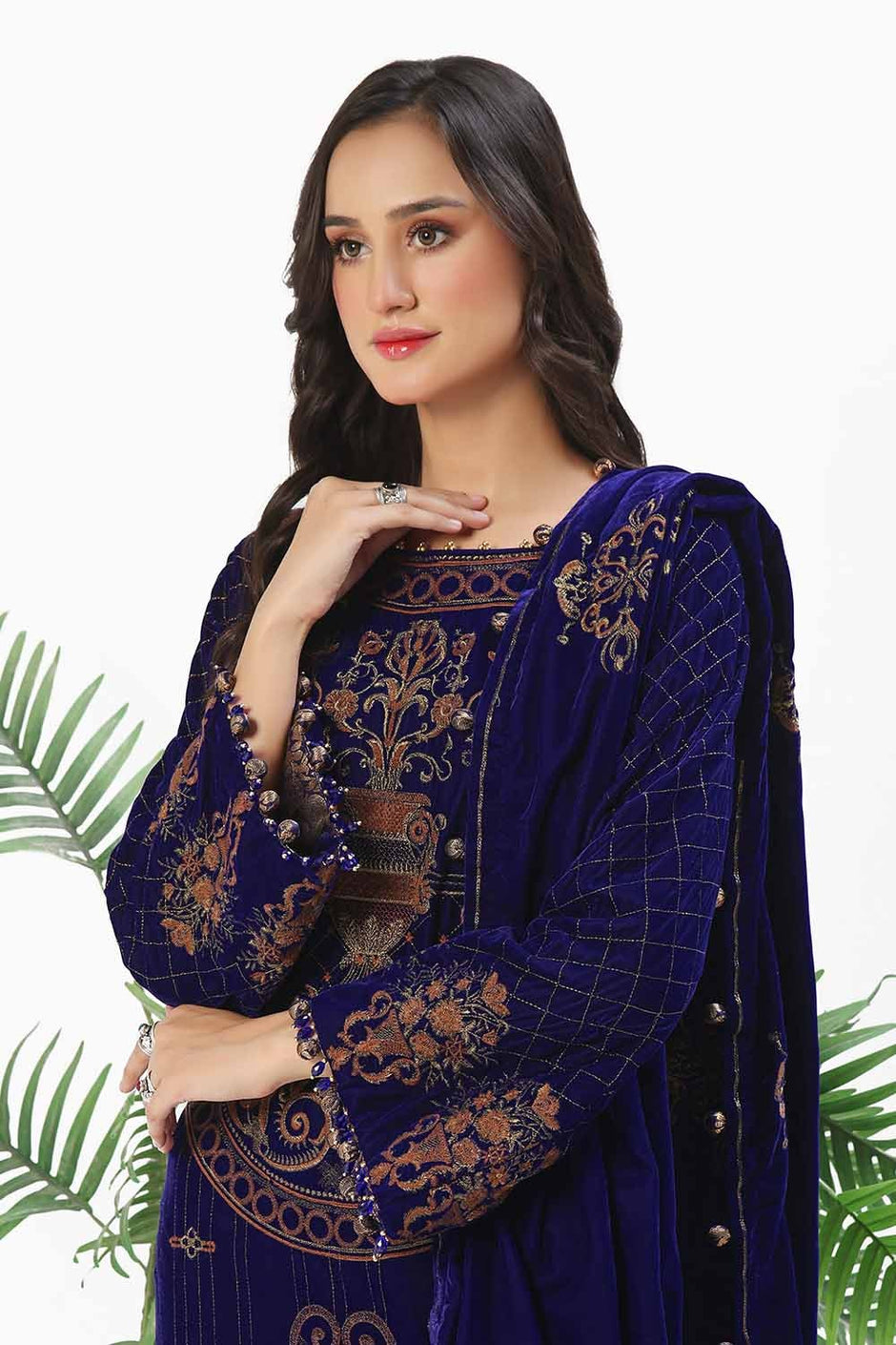 3 Piece Unstitched Embroidered Velvet Suit with Embroidered Velvet Dupatta