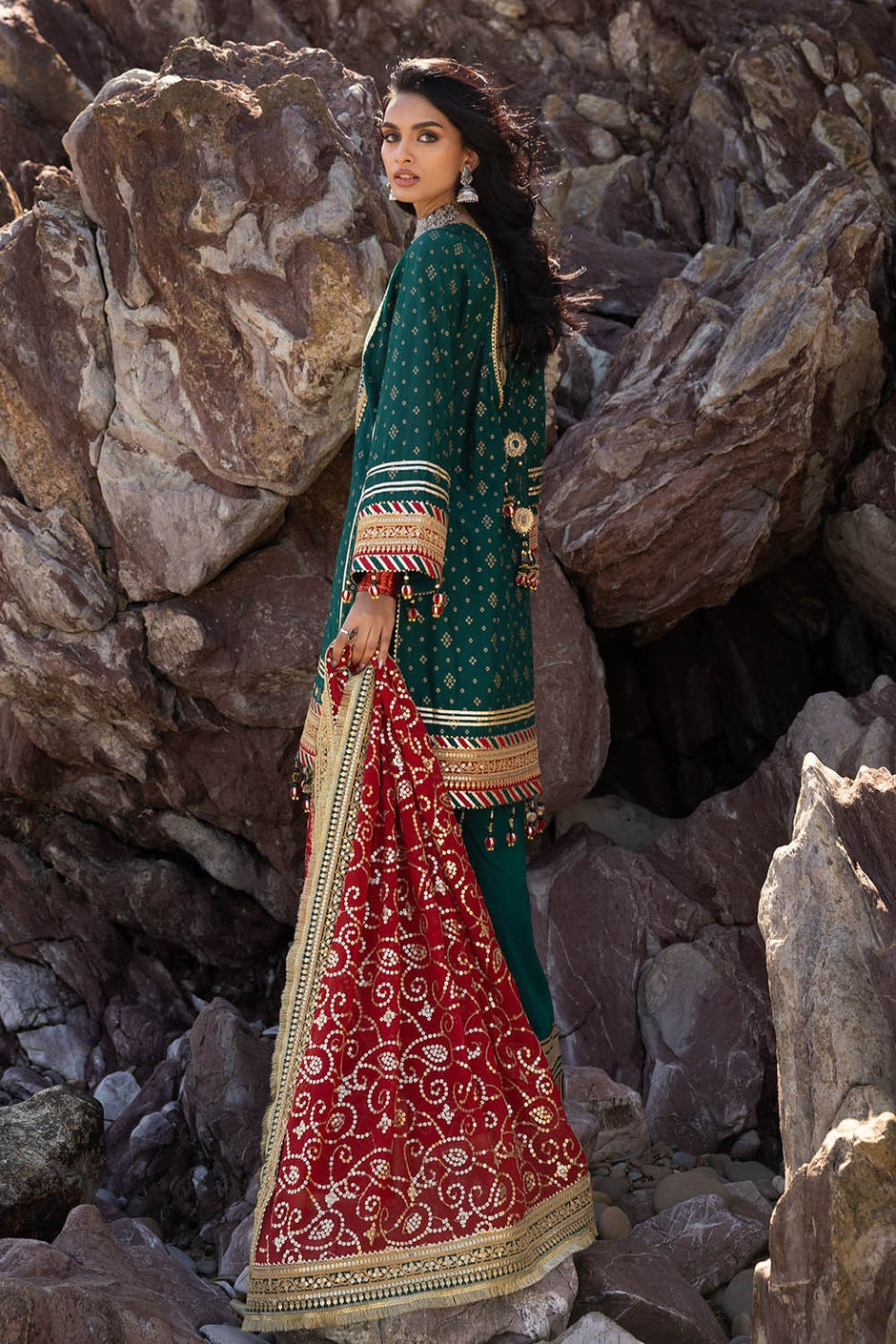 3 Piece Unstitched Embroidered Lawn Suit with Zari Sequins Embroidered Chiffon Dupatta