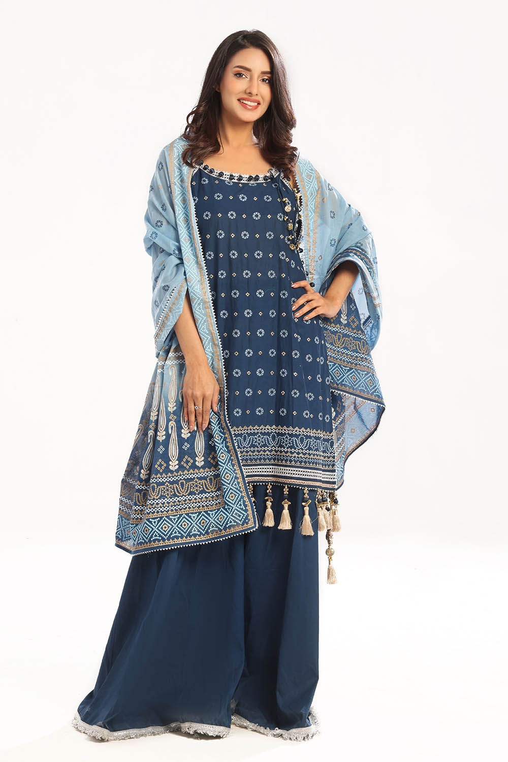 3 Piece Unstitched Zari Embroidered Lawn Suit with Gold Lacquer Printed Lawn Dupatta  CL-52444