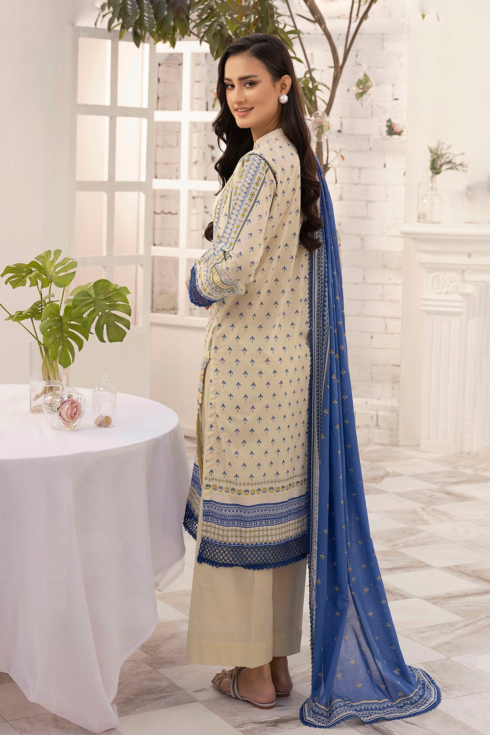 3 Piece Unstitched Embroidered Printed Lawn Suit with Printed Lawn Dupatta
