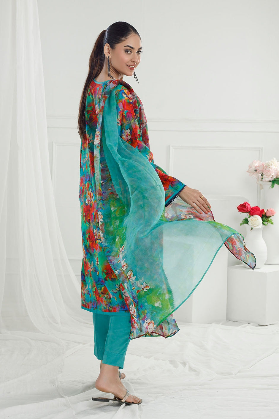 3 Piece Unstitched Printed Lawn Suit with Printed Pure Silk Chiffon Dupatta