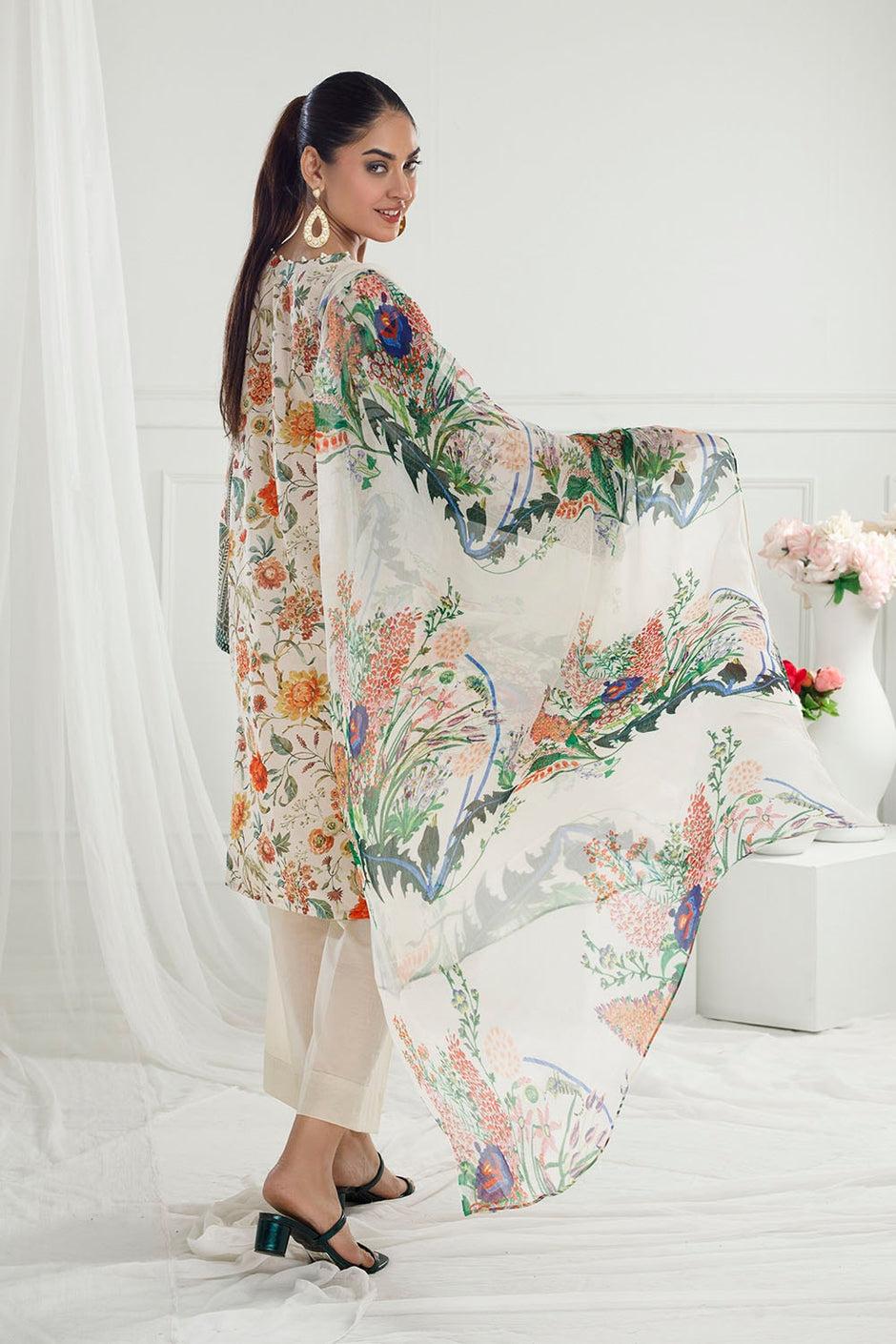 3 Piece Unstitched Printed Lawn Suit with Printed Pure Silk Chiffon Dupatta