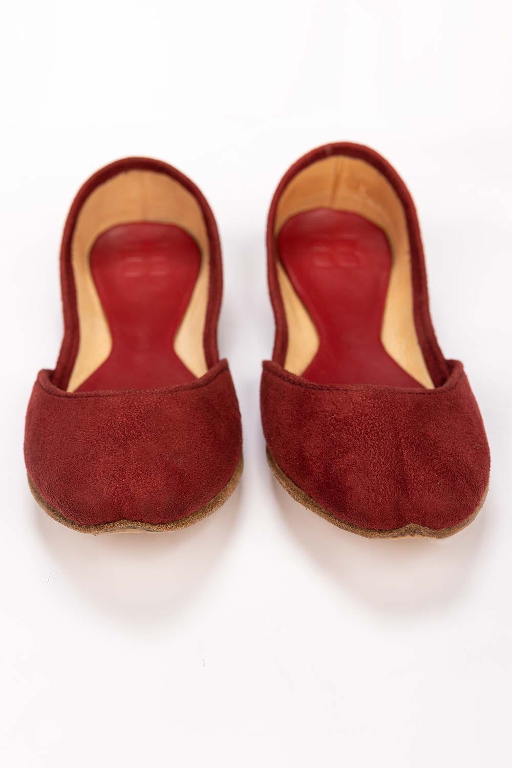 Women Red Khussa