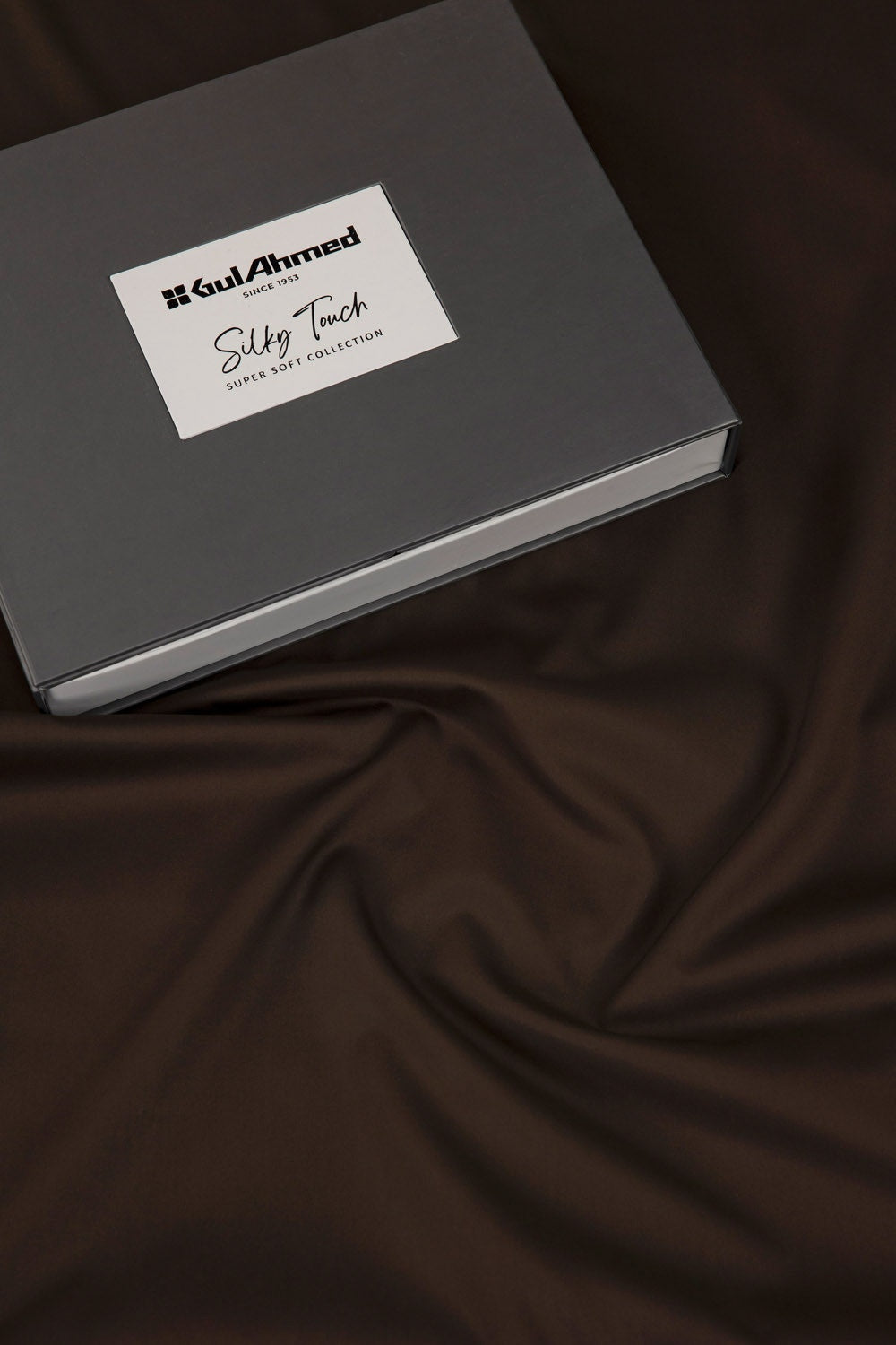 Princes Luxury Plus Unstitched Fabric Cotton with Gift Box