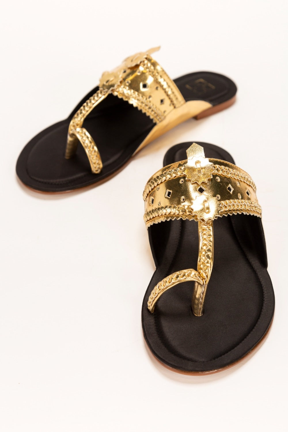 Women Golden Kolhapuri IDFT-SS22-25