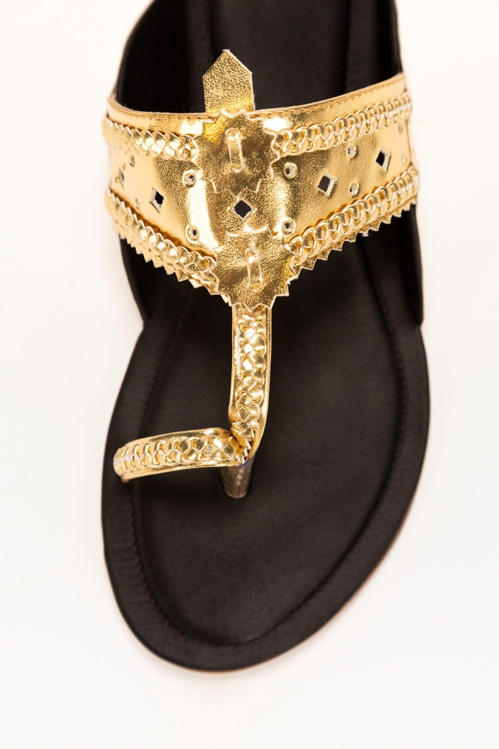 Women Golden Kolhapuri IDFT-SS22-25