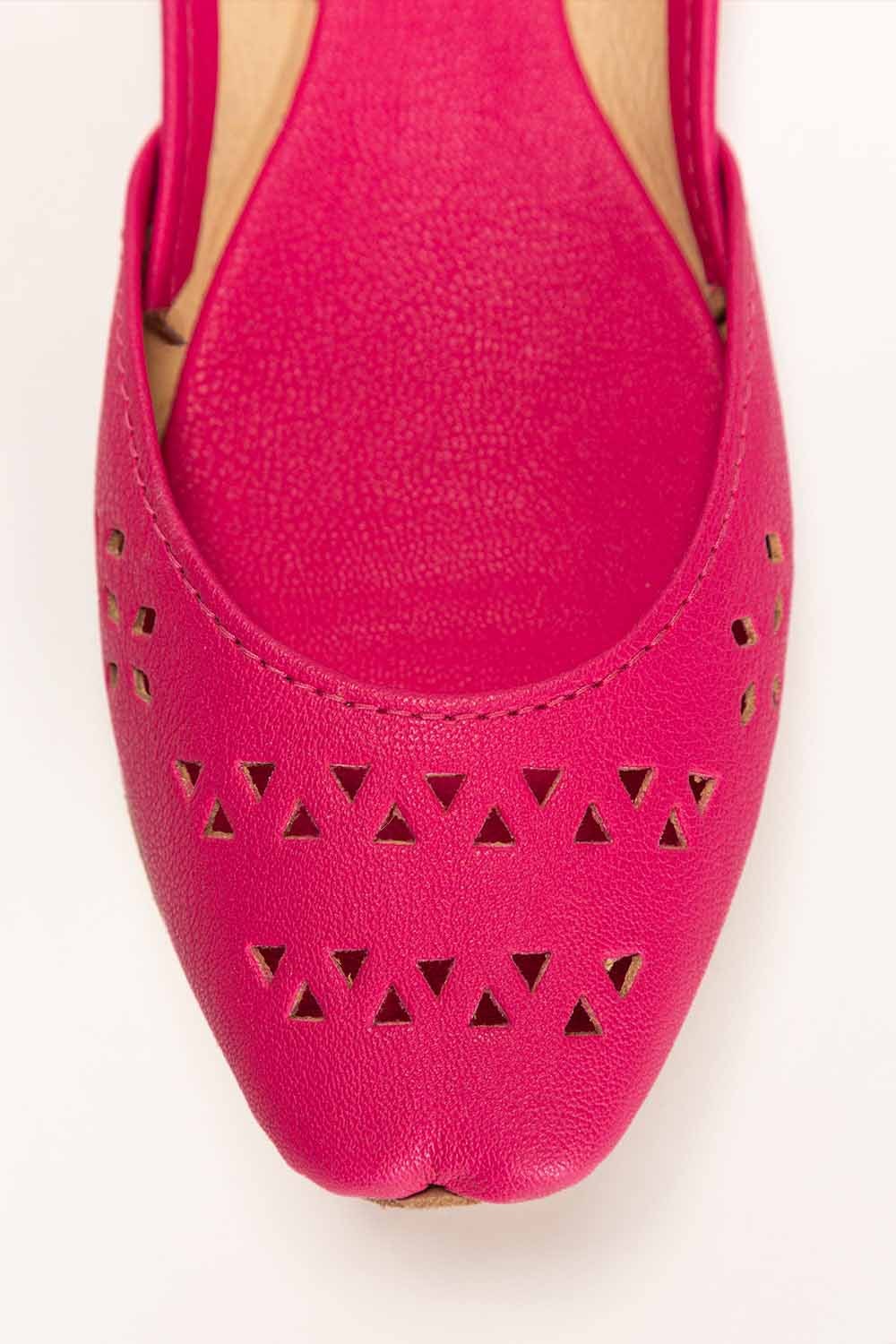 Women Pink Plain Khussa IDFT-SS22-29