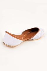 Women White Embroidered Khussa IDFT-AW22-15