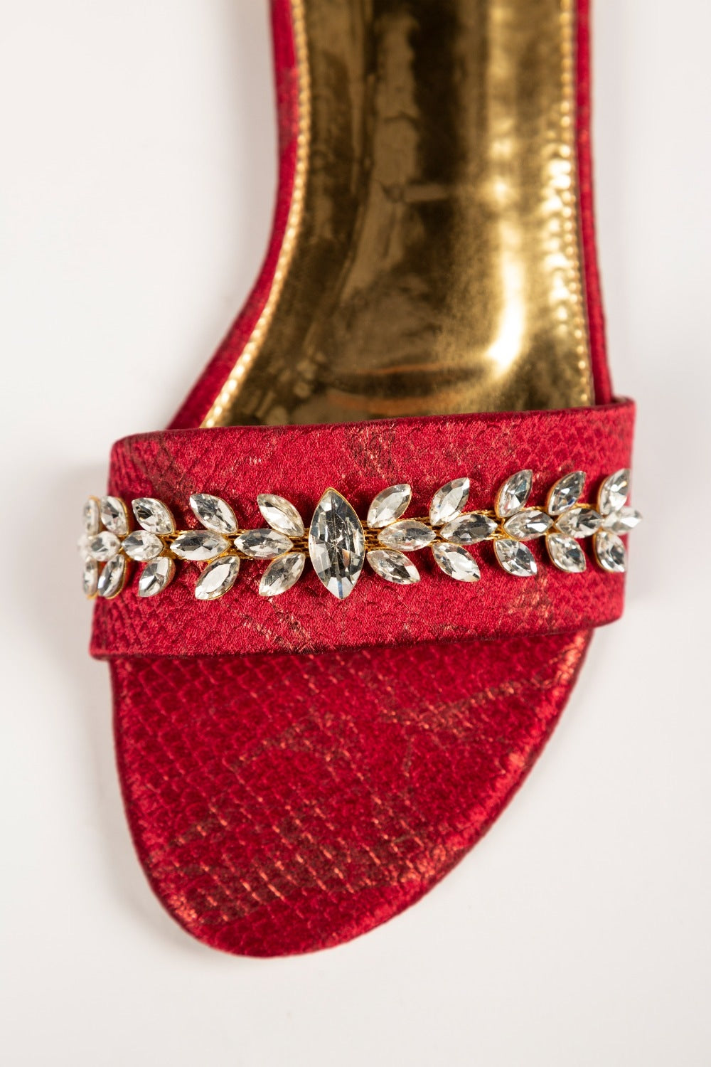 Women Red Slipper IDFT-AW22-81