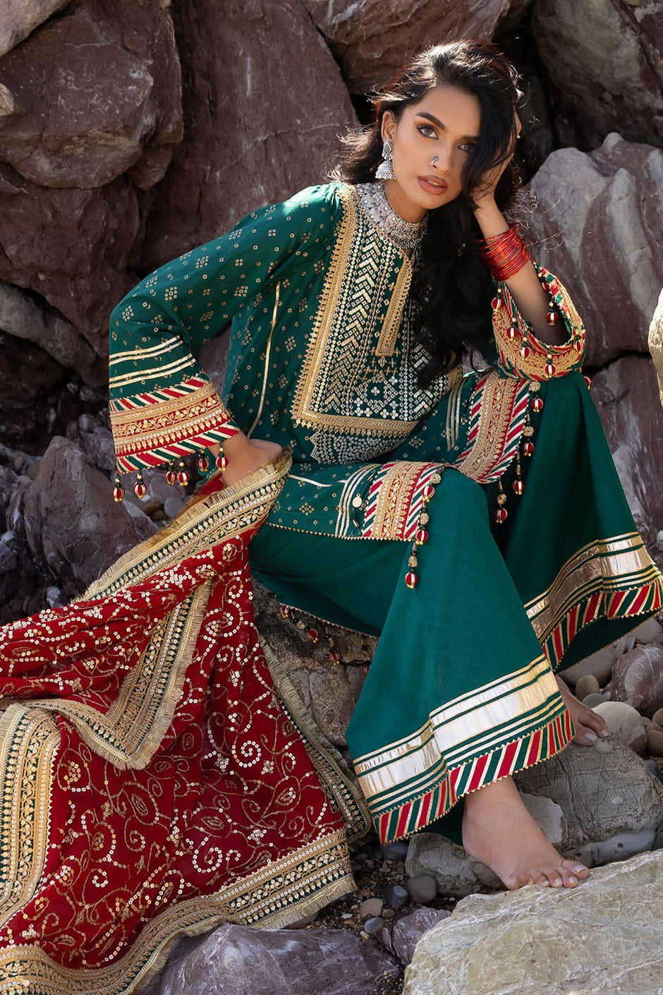 3 Piece Unstitched Embroidered Lawn Suit with Zari Sequins Embroidered Chiffon Dupatta