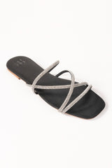 Black Slipper IWW-SLP24-021