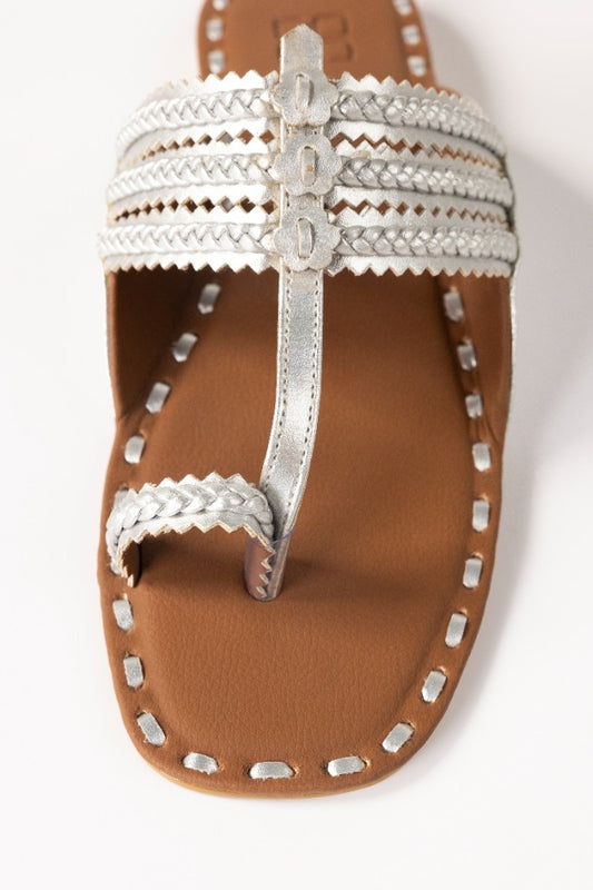 Tan Kolhapuri IWE-KLP24-015