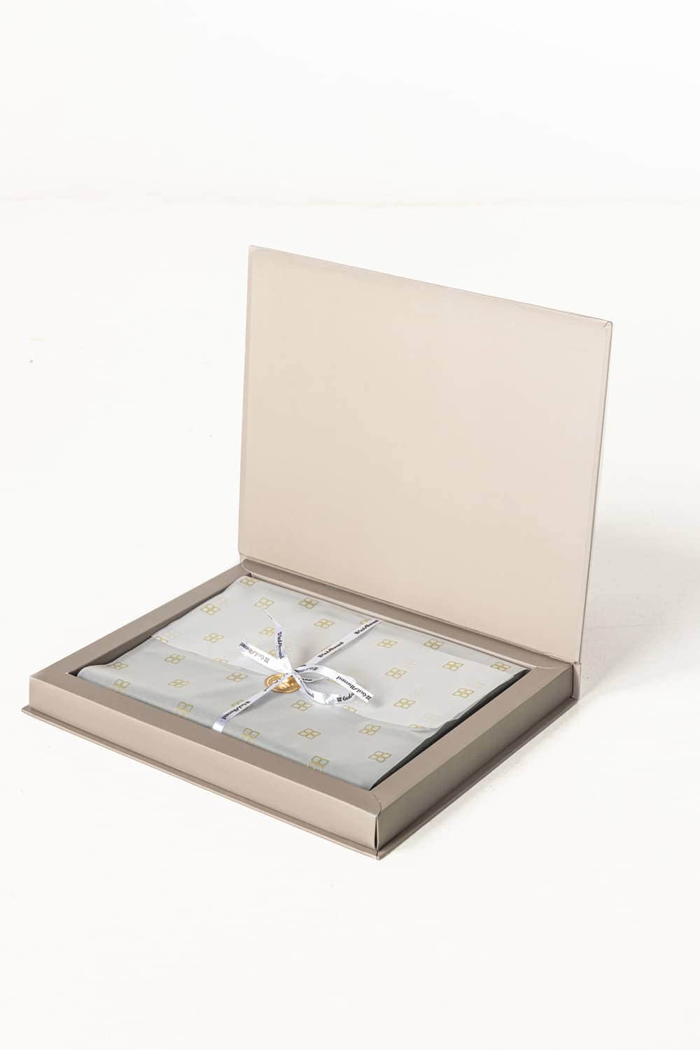GUL 90 Fresher Unstitched Fabric Blended with Gift Box