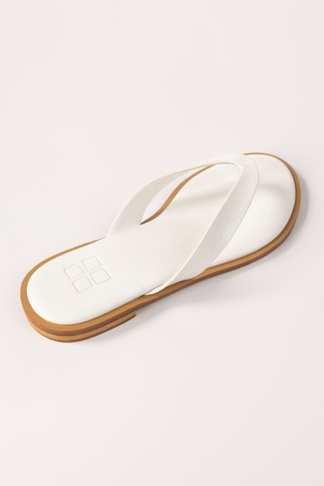 White Slipper IWW-SLP24-039