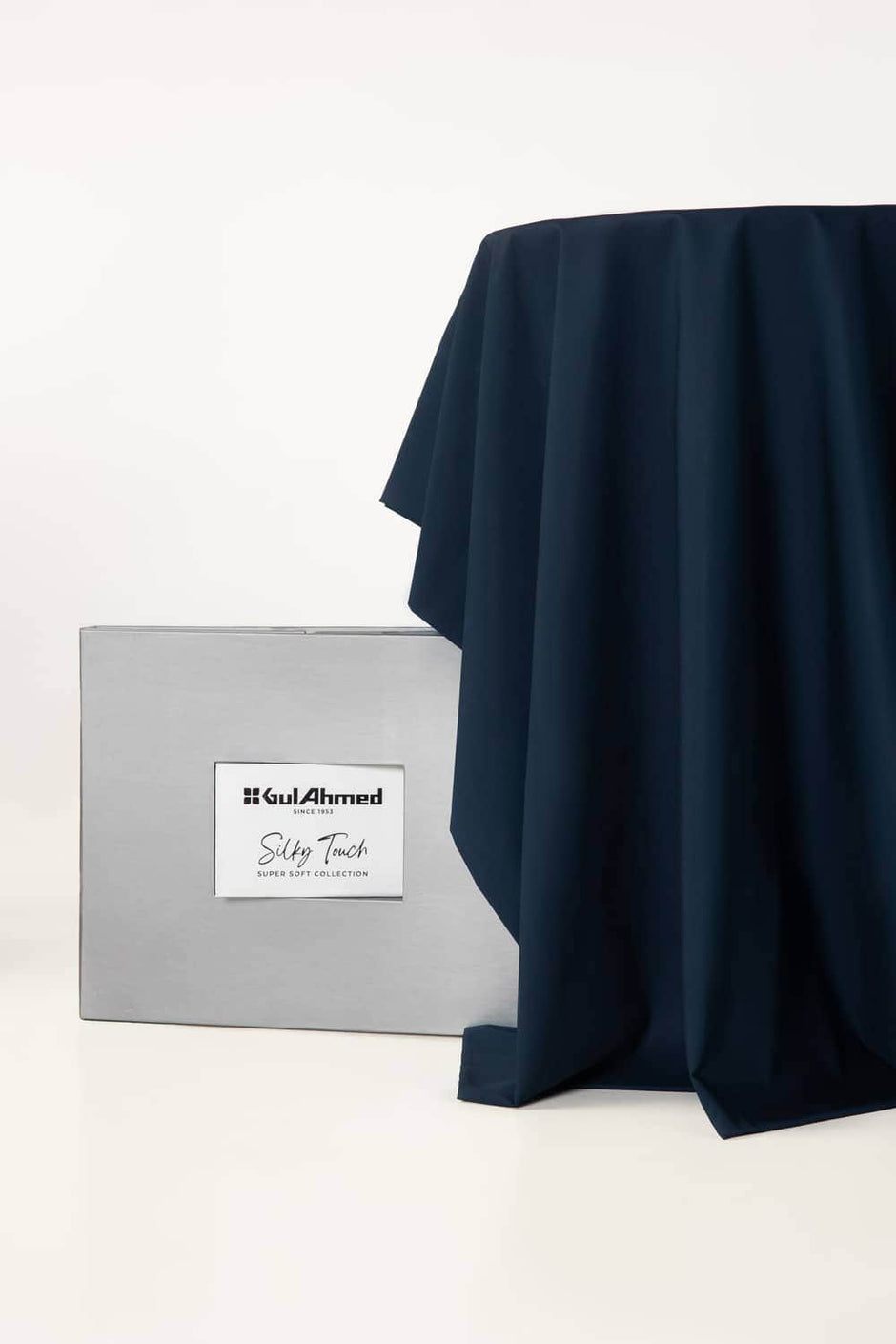 Libas e Mashriq Unstitched Fabric Cotton with Gift Box
