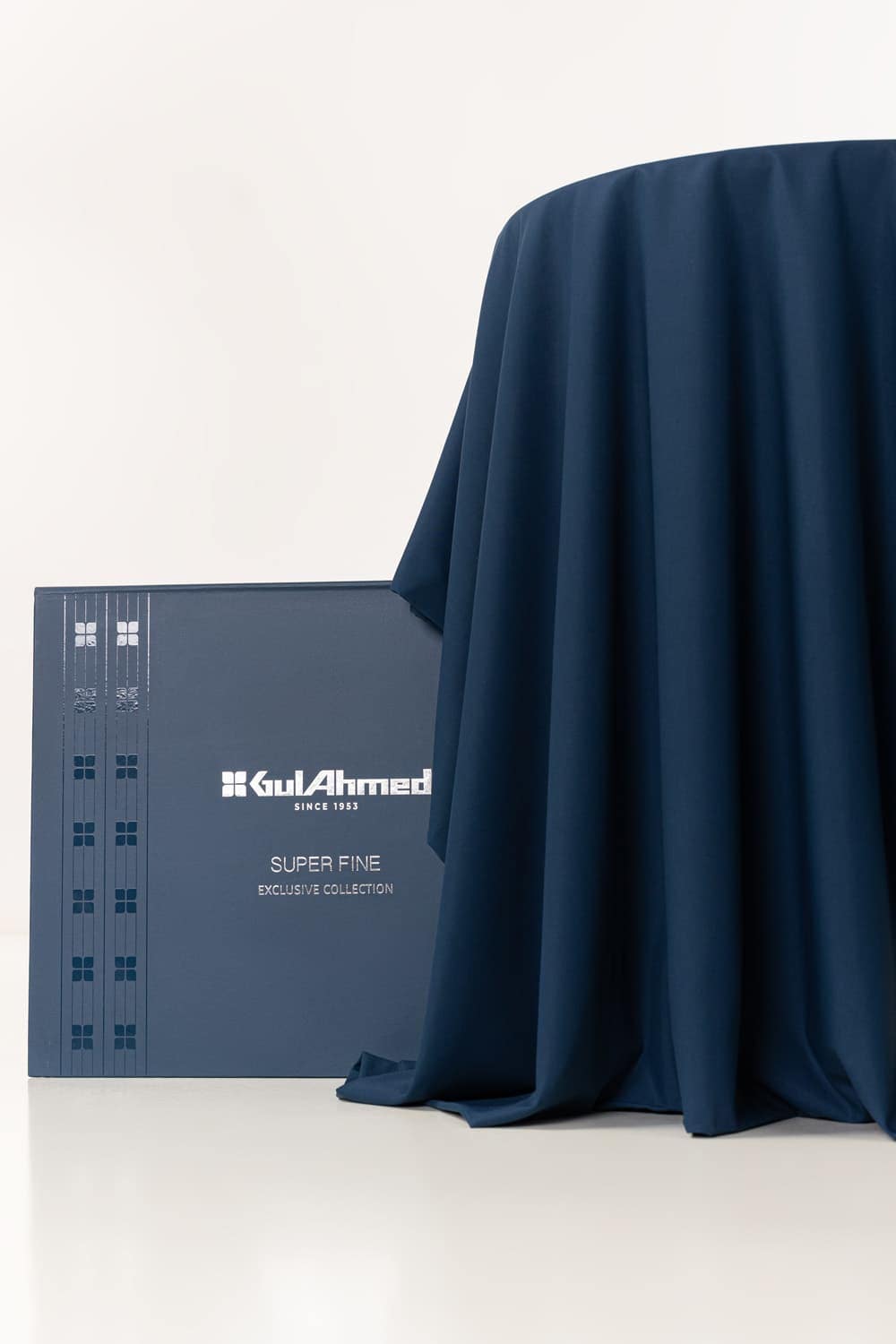 Vision Dominant Unstitched Fabric Blended with Gift Box