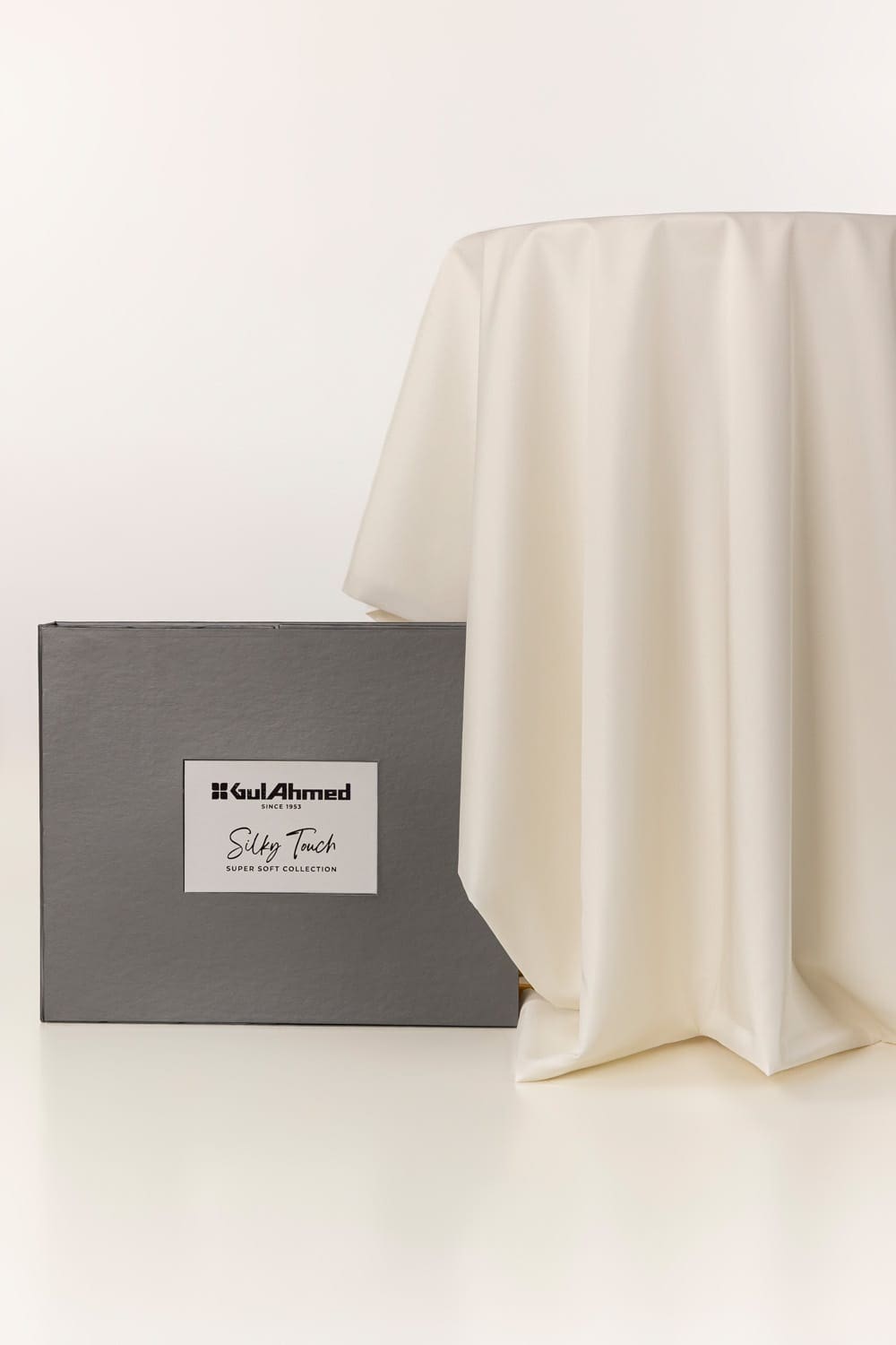 Hitex Twill Plus Unstitched Fabric Cotton with Gift Box
