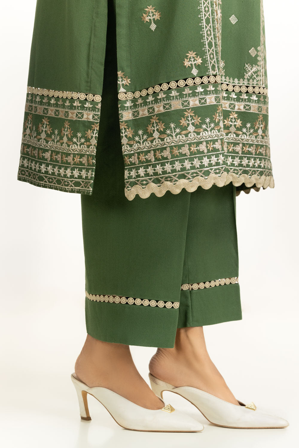 3PC Karandi Embroidered Suit IUSTKSD-1198