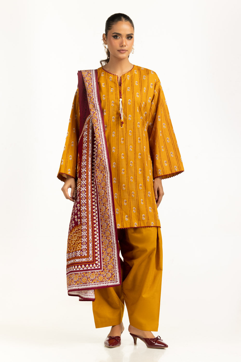 3PC Khaddar Printed Suit IUSTKSD-1167
