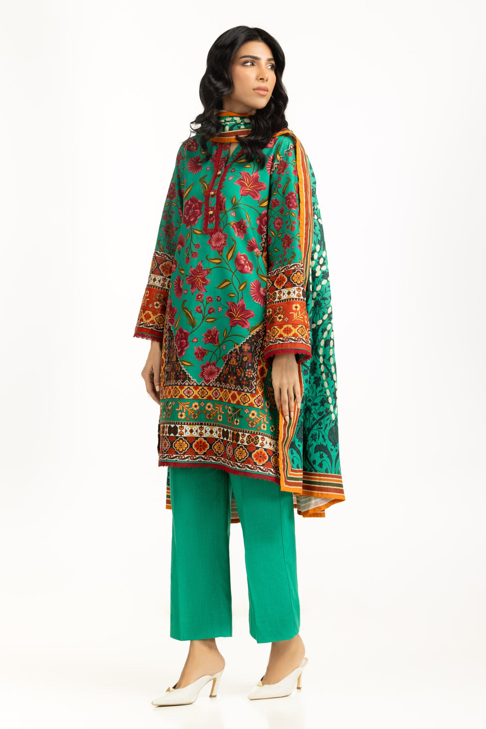 3PC Khaddar Printed Suit IUSTKSD-1186
