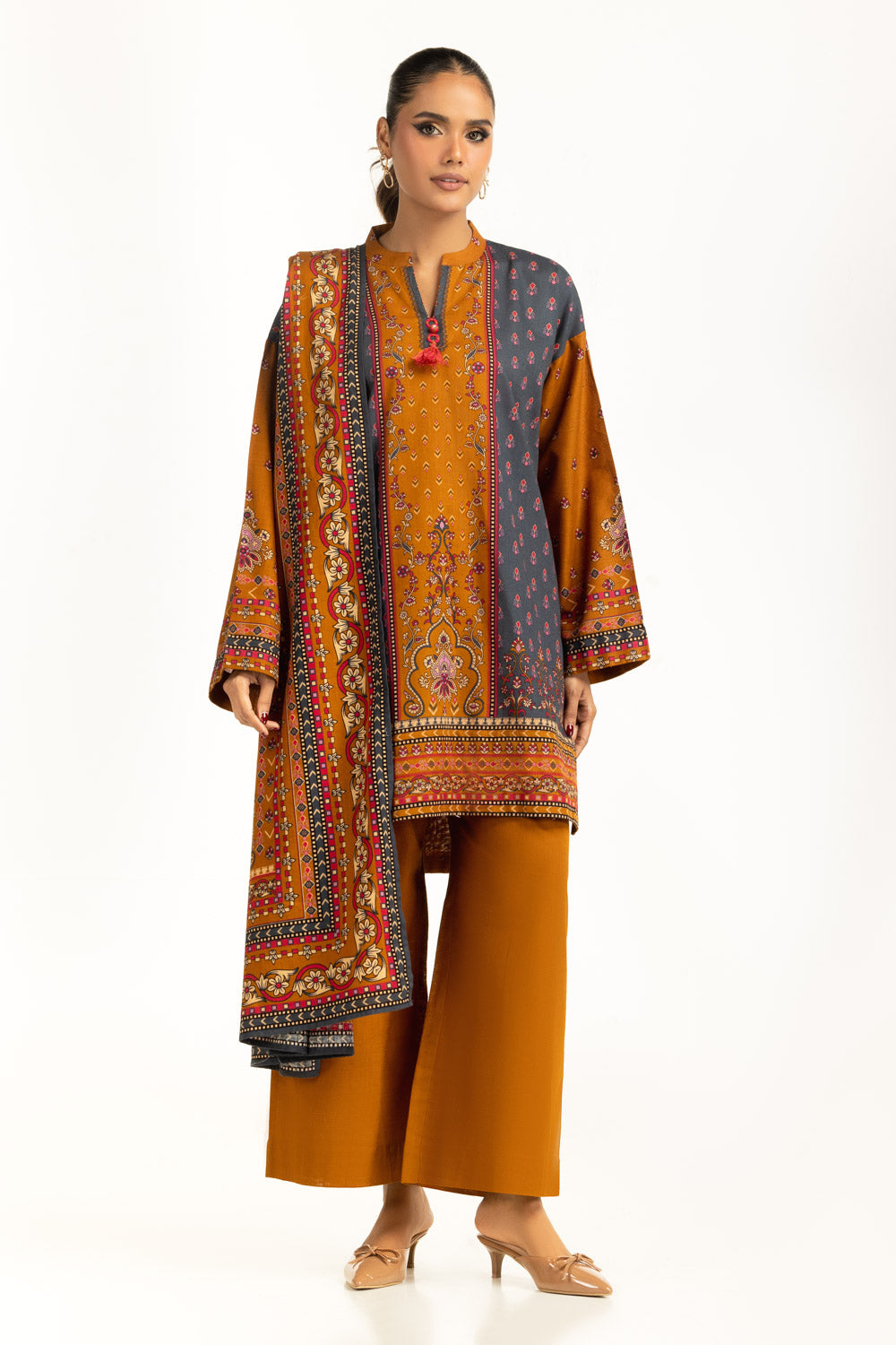 3PC Khaddar Printed Suit IUSTKSD-1190
