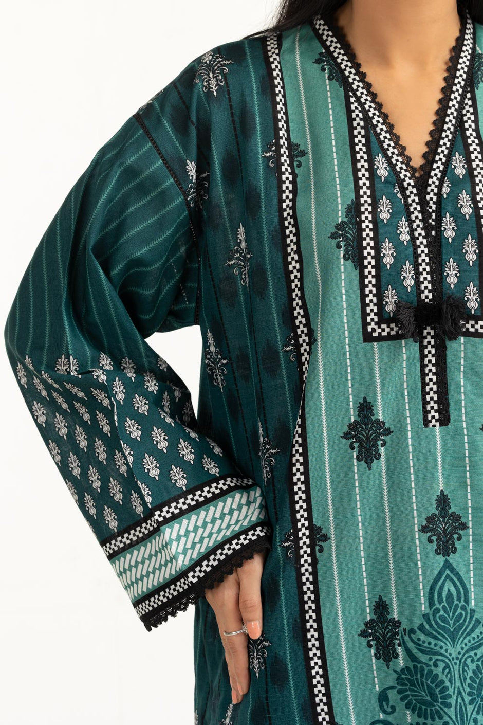 3PC Khaddar Printed Suit