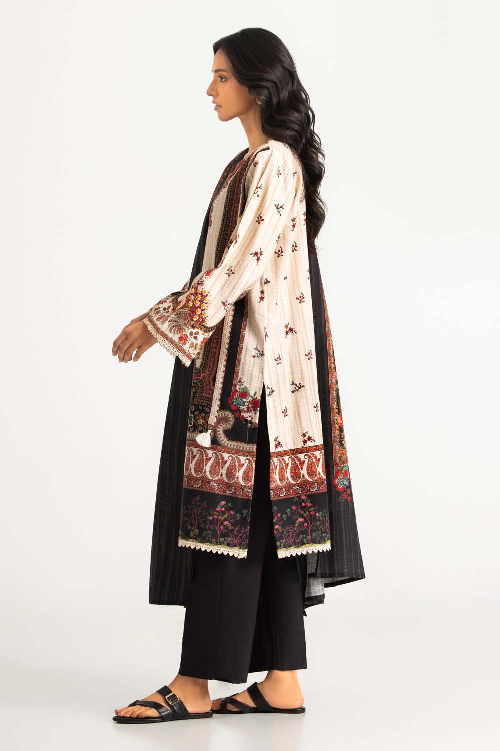 3PC Khaddar Printed Suit