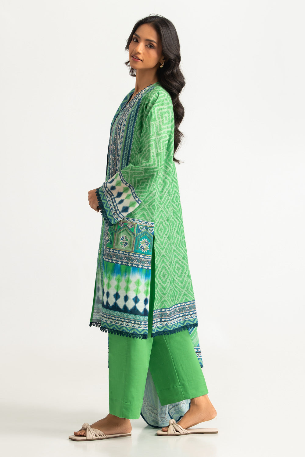 3PC Khaddar Printed Suit