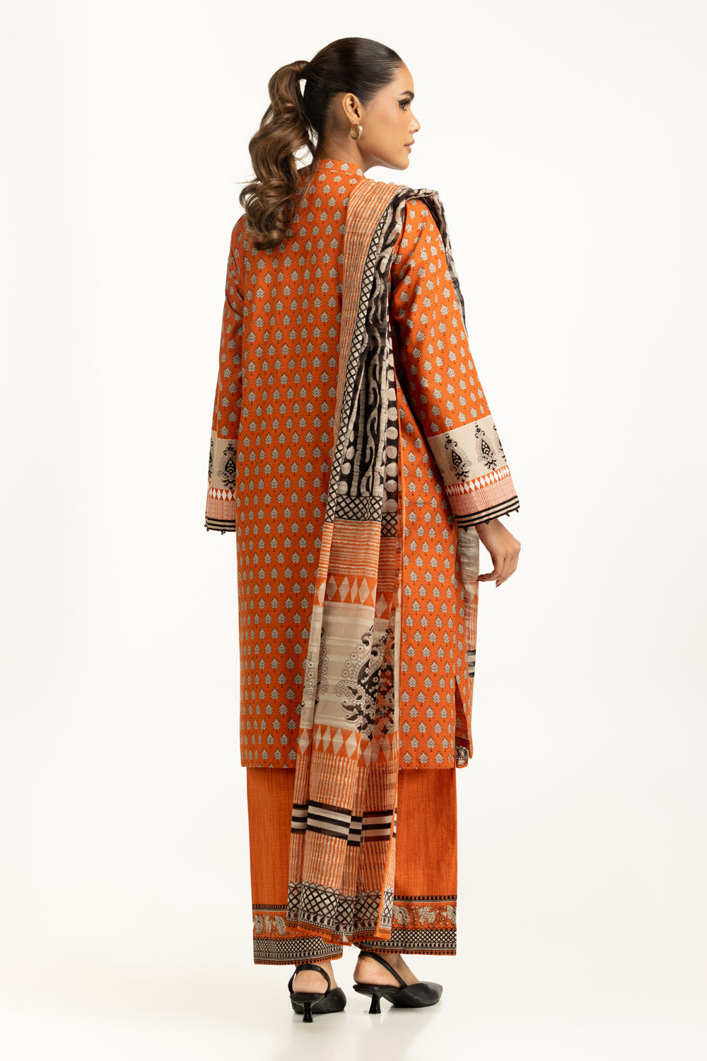 3PC Khaddar Printed Suit With Embroidered IUSTKSD-1223