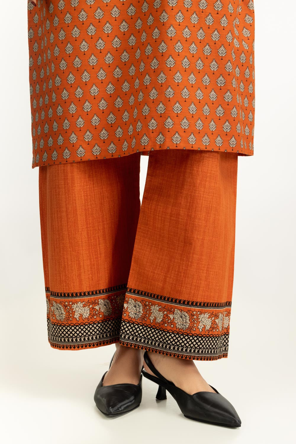 3PC Khaddar Printed Suit With Embroidered IUSTKSD-1223