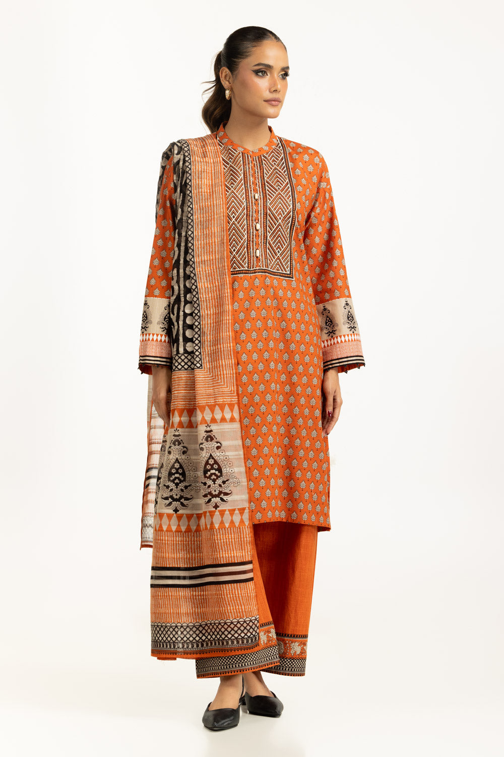 3PC Khaddar Printed Suit With Embroidered IUSTKSD-1223