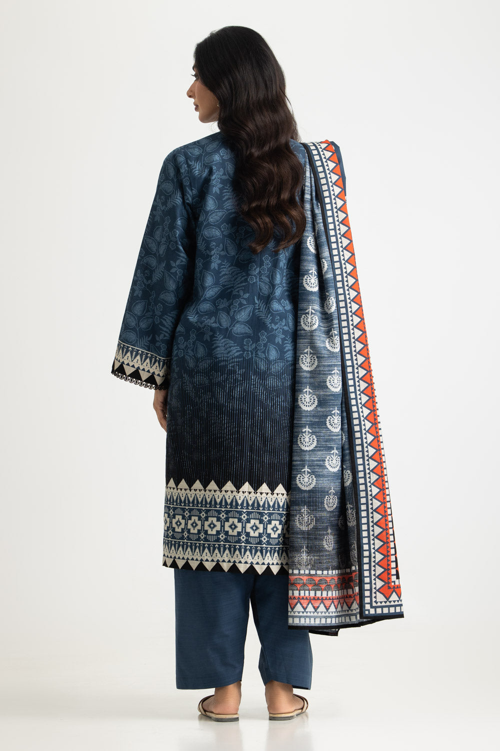 3PC Khaddar Slub Printed Suit