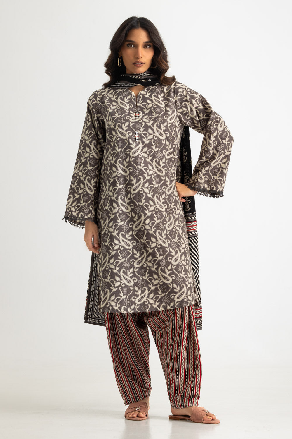 3PC Khaddar Slub Printed Suit